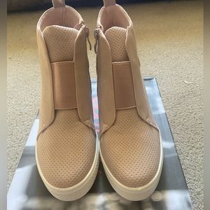 Lucy Avenue wedge sneakers